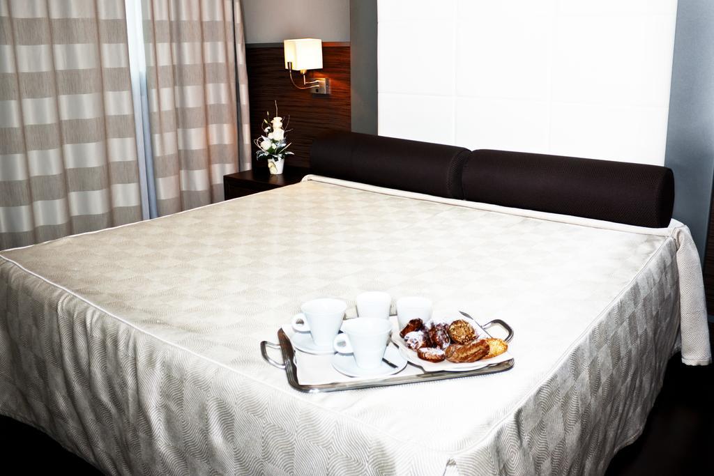 Hotel Ristorante Giada グルーモロ・デッレ・アッバデッセ エクステリア 写真