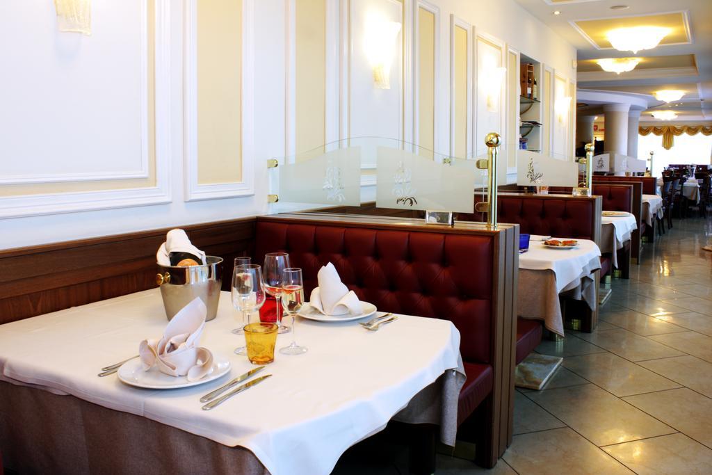 Hotel Ristorante Giada グルーモロ・デッレ・アッバデッセ エクステリア 写真